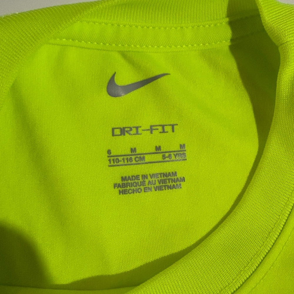 Nike Kids Combo Set Dri-Fit Tee Shirts with matching shorts 2 shirts and 1 short - Picture 2 of 11